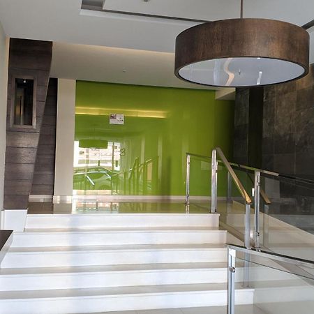 Fozlidays! Apartamento, Parking & Relax Exterior foto